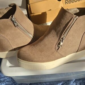 Reebok Beige High-Top Sneakers with Zipper